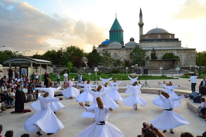 Lovers of Rumi A Sacred Sufi Journey, Whirling