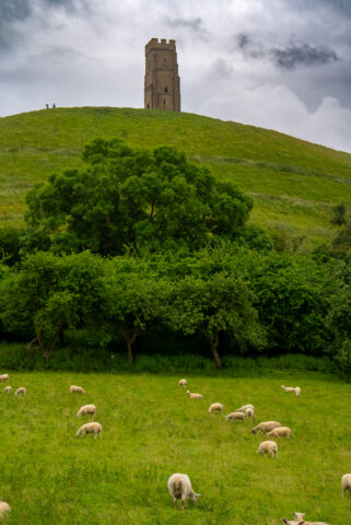 Grál Kódok - Spirituális Elvonulás Avalonban, Tor, Glastonbury 2.