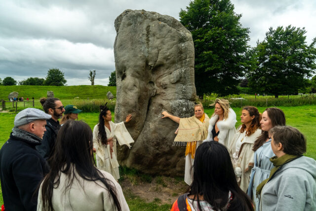 Grál Kódok - Spirituális Elvonulás Avalonban, Avebury